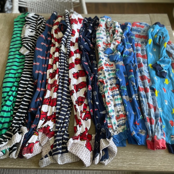 Bundle of 11 PJs / sleep n play (toddler 3T), one piece zip-ups